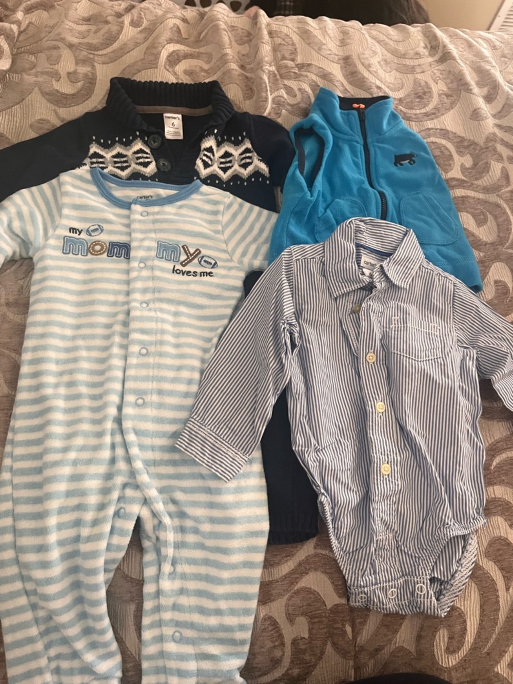 Carter's  clothes